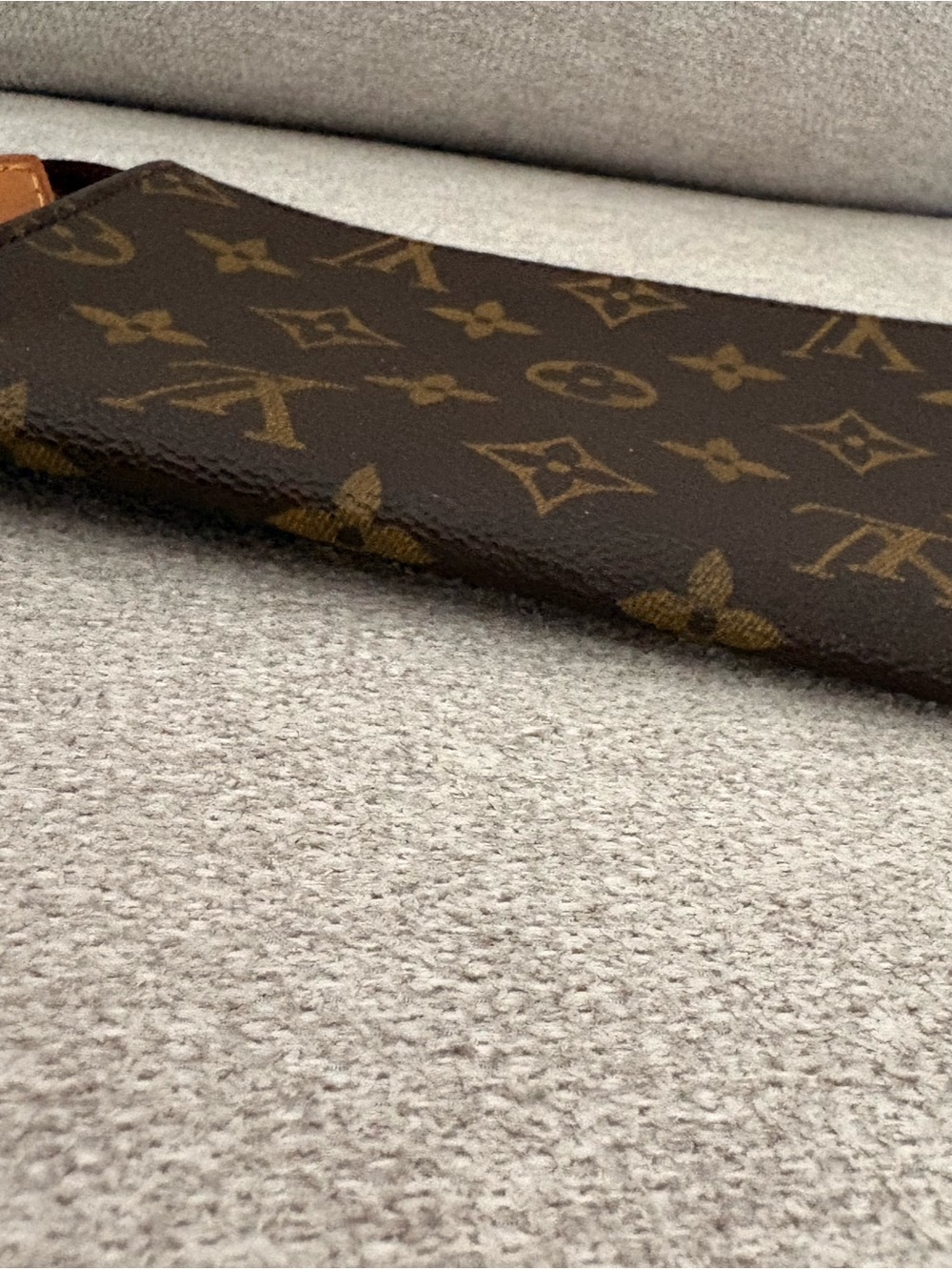 Louis Vuitton Monogram Canvas Bucket 23 Pouch - Picture 5 of 8